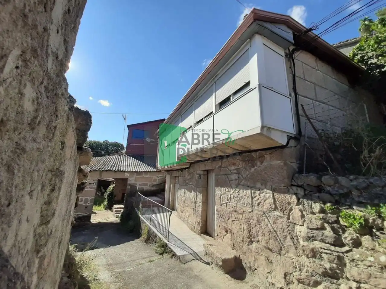 Exterior view of Houses for sale in Ourense Capital   with Heating, Private garden and Storage room
