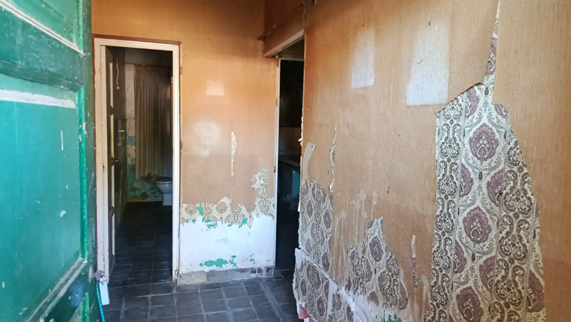 Houses for sale in Escatrón  with Private garden and Storage room
