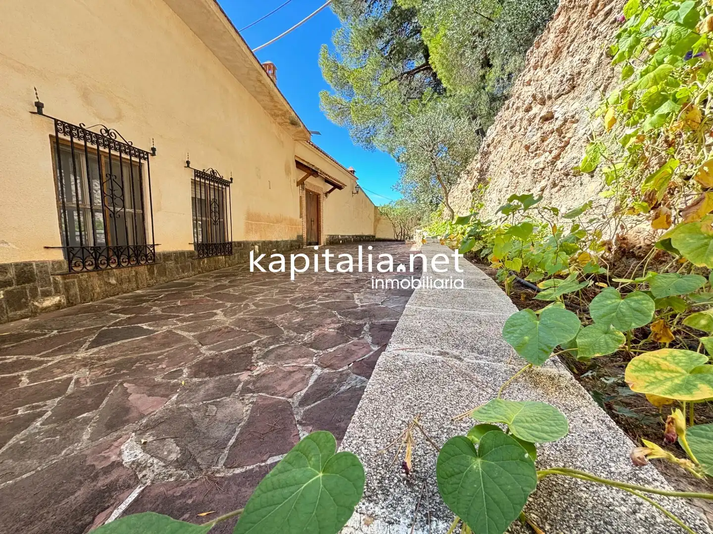 Vista exterior de Finca rústica en venda en Cocentaina amb Jardí privat, Terrassa i Traster