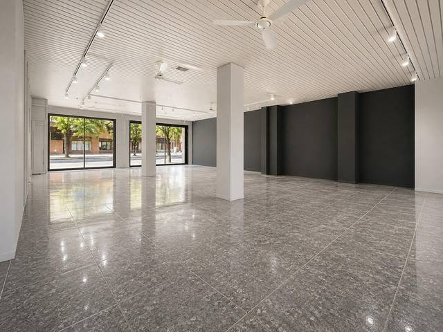 Local comercial en Venta en Avenida de l'Onze de Setembre en Mestral