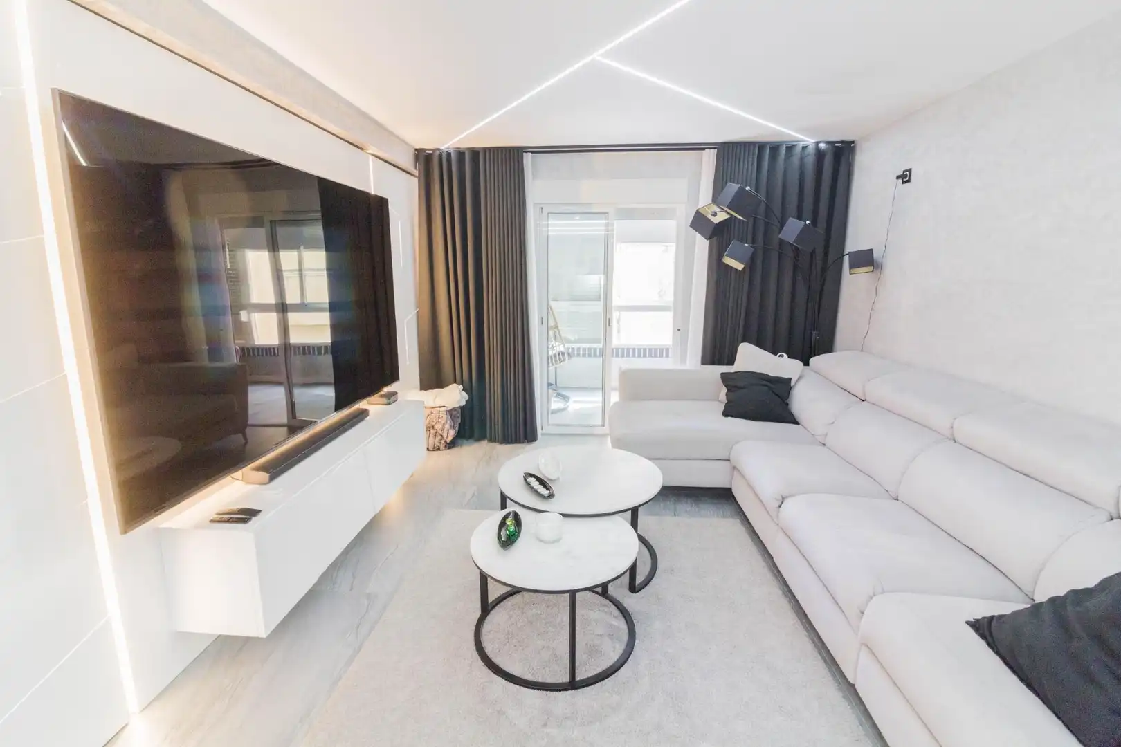 Living room of Flat for rent in Orihuela  with Air Conditioner, Terrace and Balcony