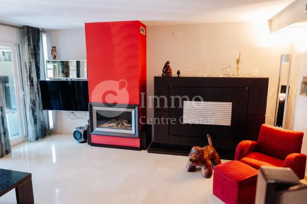 Sala d'estar de Casa adosada en venda en Lleida amb Aire condicionat, Calefacció i Parquet
