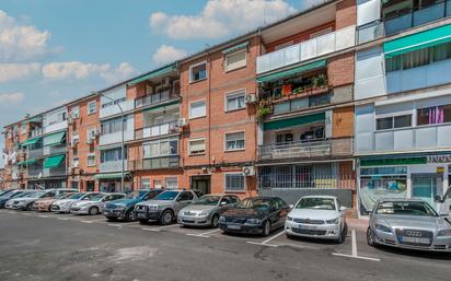 Vista exterior de Pis en venda en Alcalá de Henares amb Terrassa