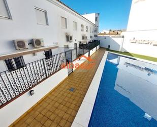 Exterior view of Single-family semi-detached for sale in Villafranca de Córdoba  with Air Conditioner and Terrace