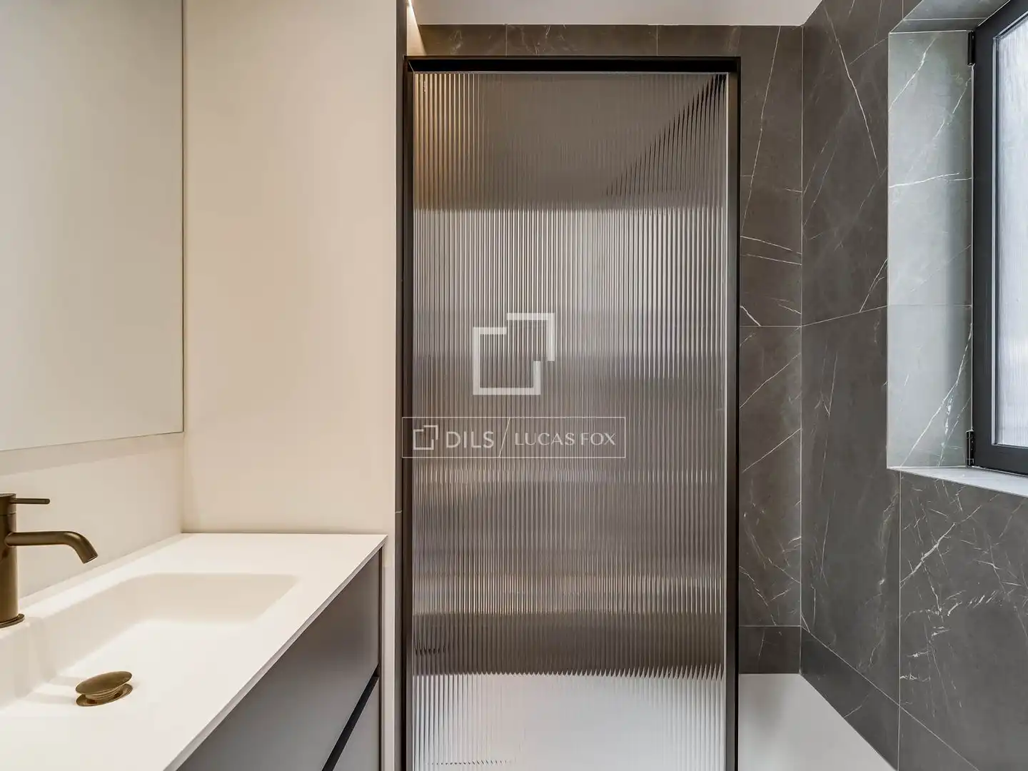 Baño de Piso en venta en Barcelona con Aire acondicionado, Parquet y Amueblado