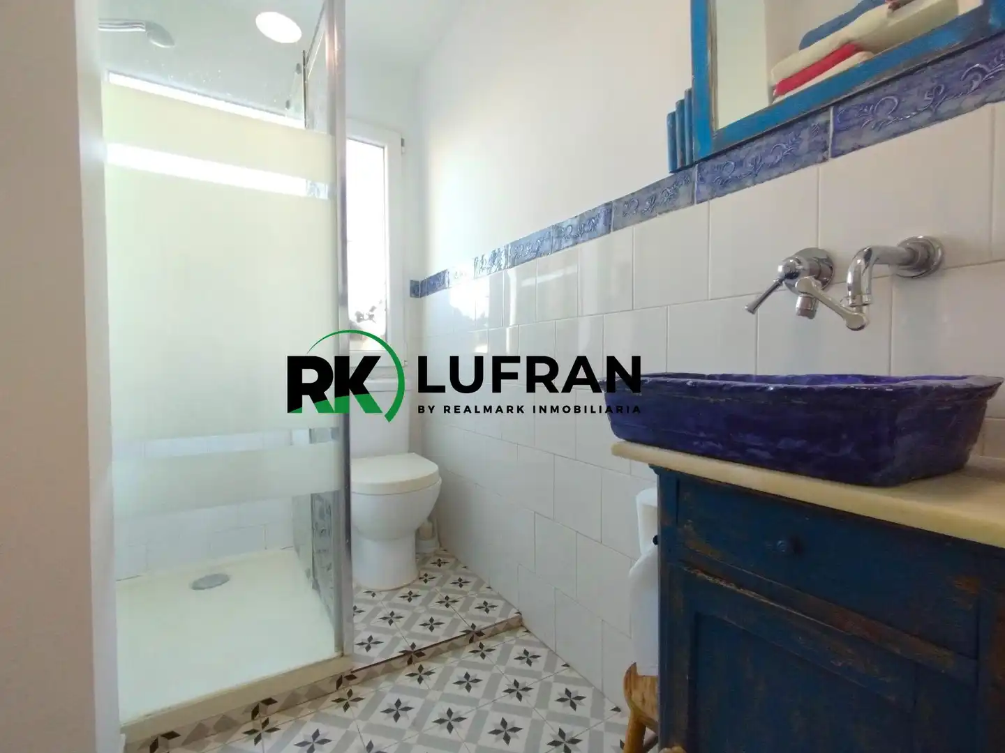 Baño de Piso en venta en Alicante / Alacant con Aire acondicionado y Balcón