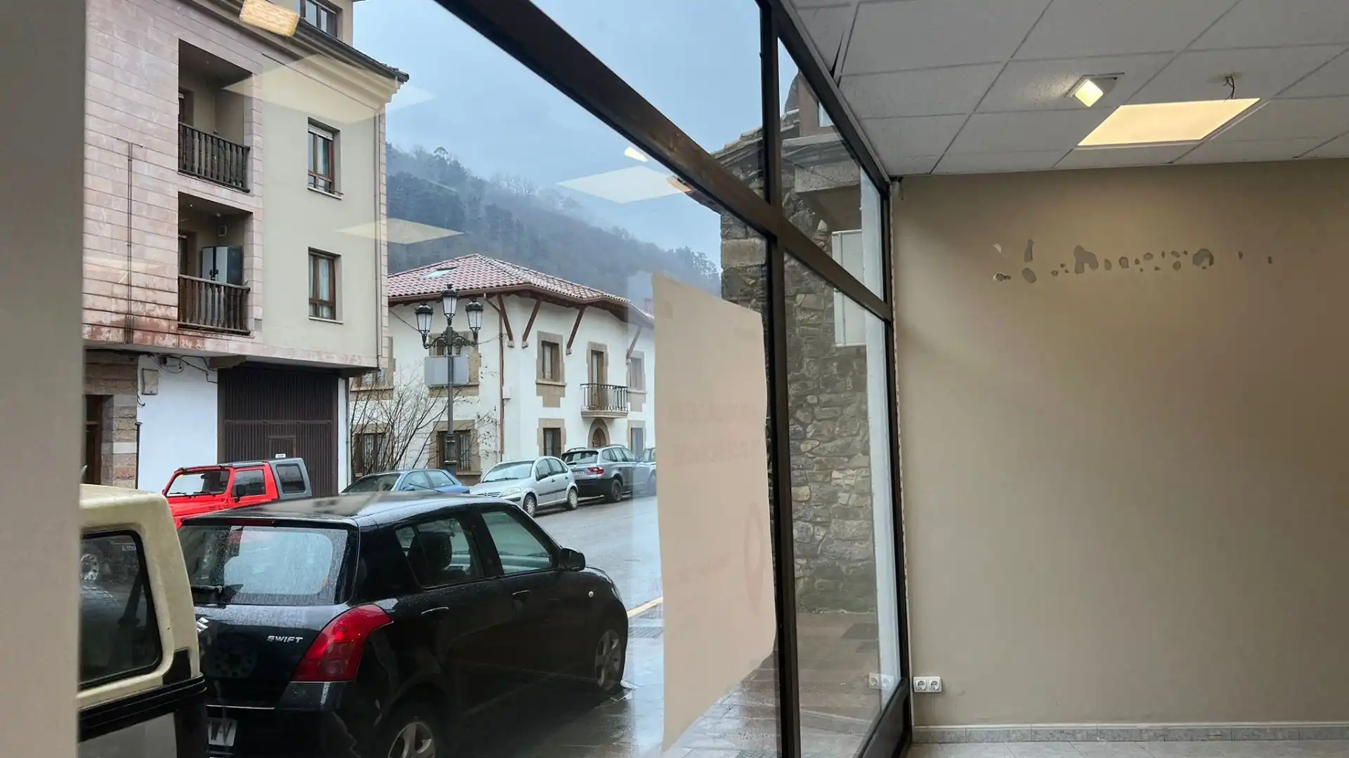 Local comercial en alquiler en Cangas de Onís, imagen 2