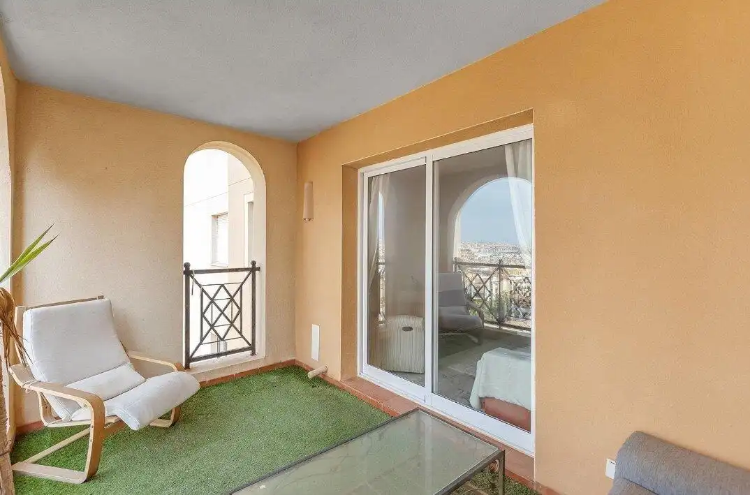 Apartamento con terraza en venta en Playa de los Locos, imagen 4