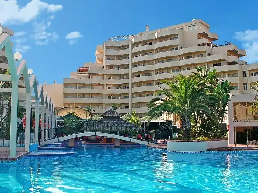 Außenansicht von Wohnung zum Verkauf in Benalmádena mit Klimaanlage, Terrasse und Möbliert