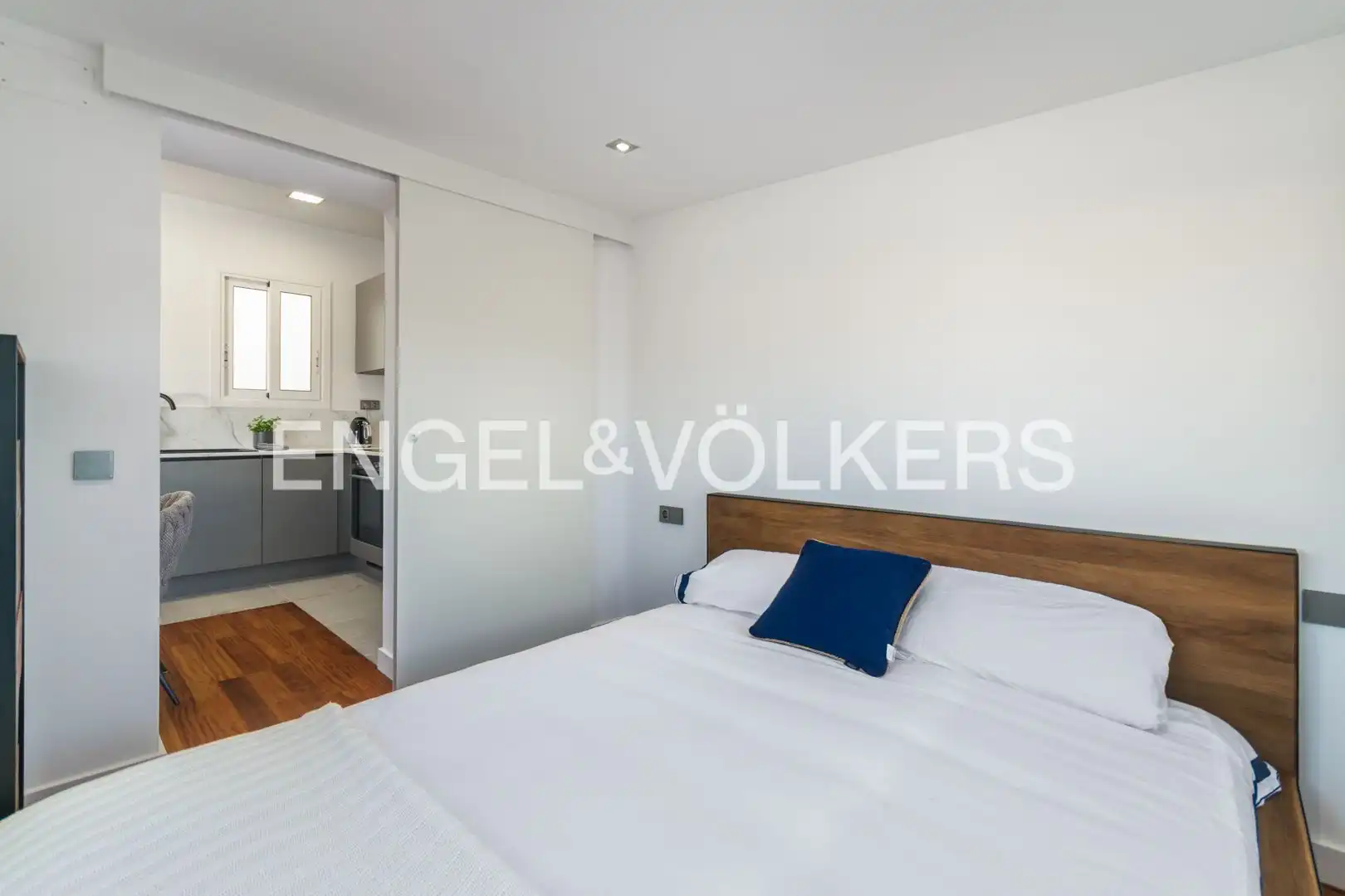 Penthouse with terrace to rent in Ciutat Vella, imagen 15