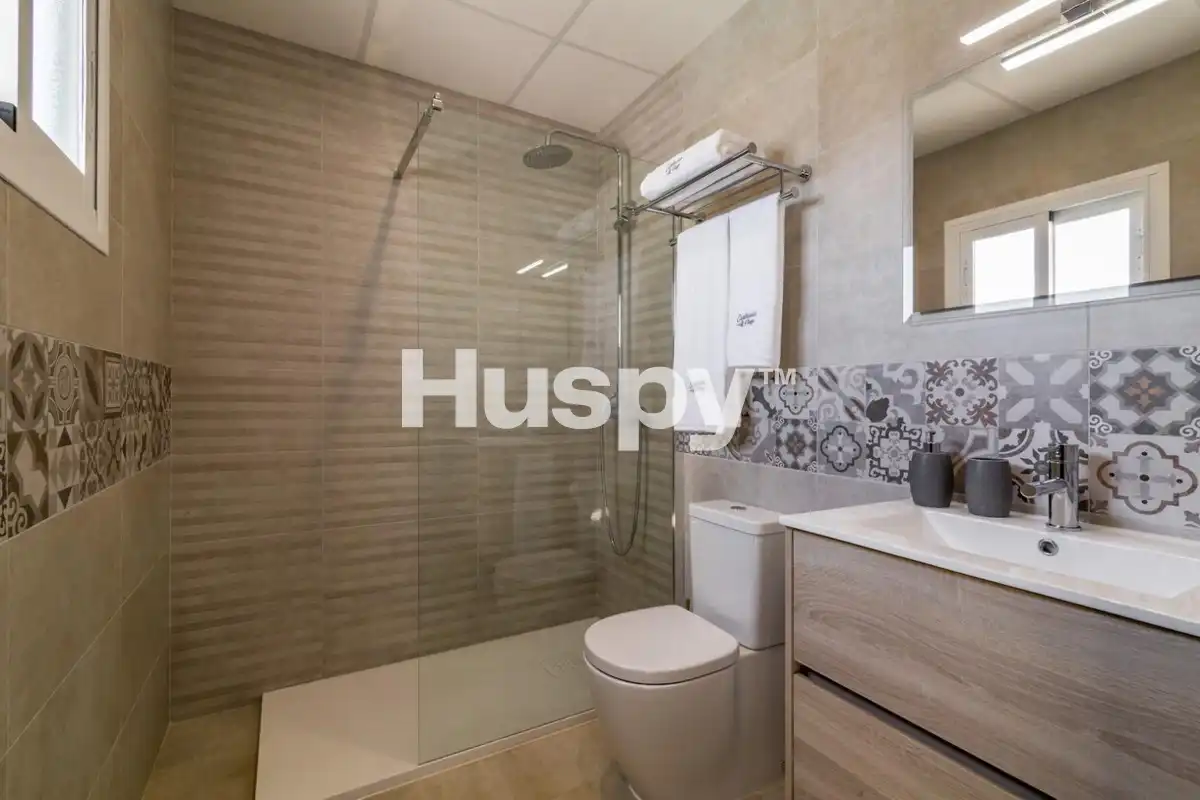 Mixed residential for sale in Calle Chiriva, imagen 13