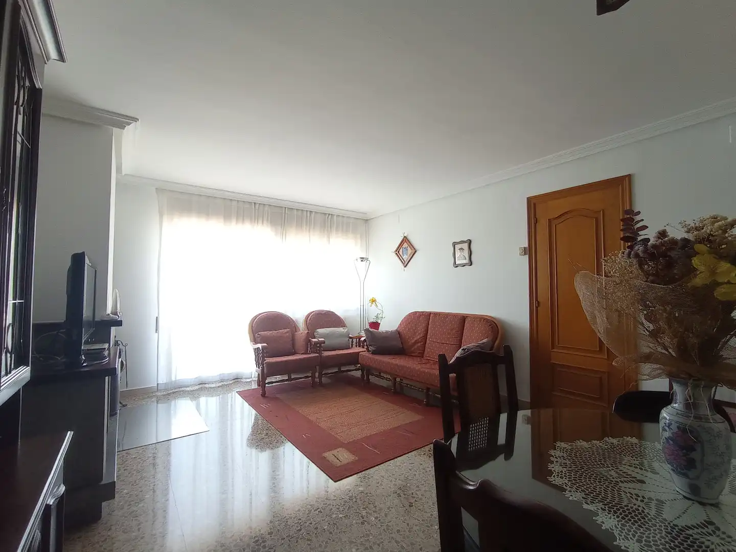 Wohnzimmer von Einfamilien-Reihenhaus zum Verkauf in Santa Perpètua de Mogoda mit Klimaanlage, Heizung und Terrasse