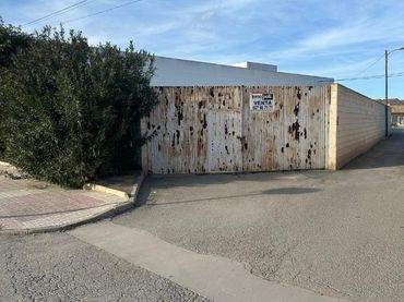 Industrial land for sale in Avenida de Los Alcázares