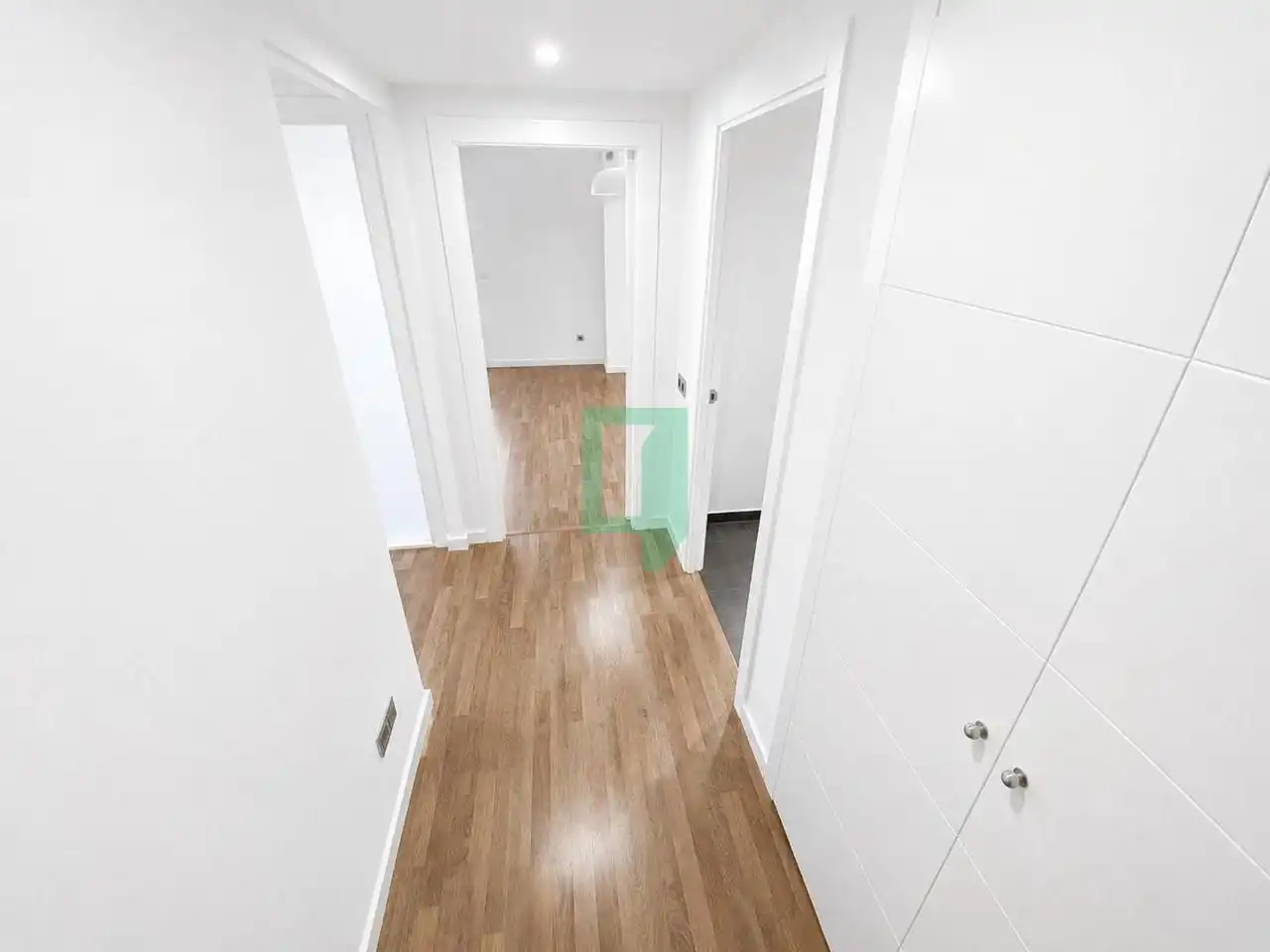 Flat for rent in Badalona  with Air Conditioner and Terrace