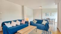 Sala d'estar de Àtic en venda en Sant Feliu de Guíxols amb Terrassa i Piscina comunitària