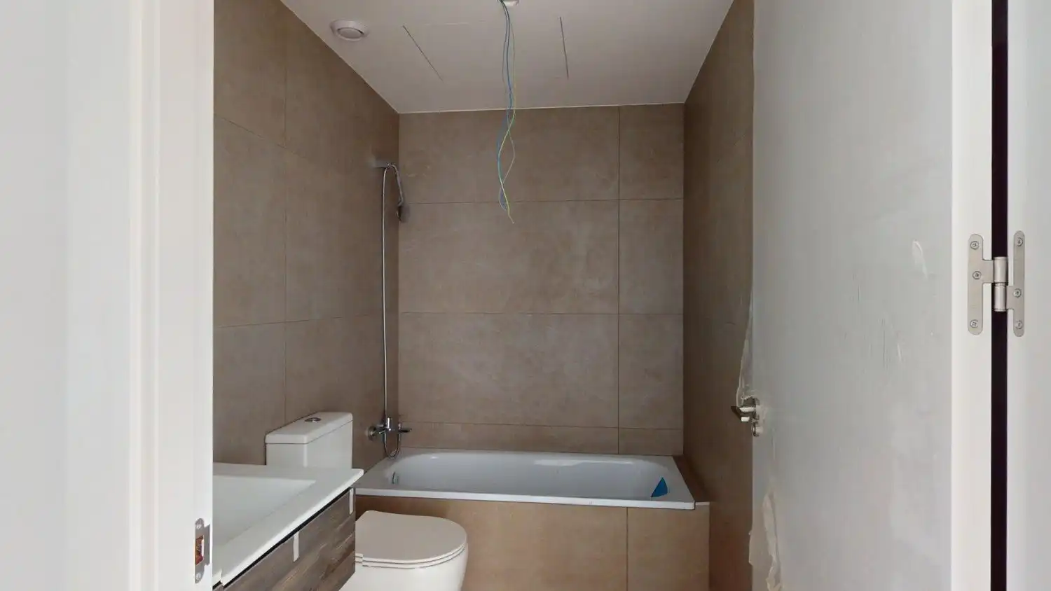 Baño de Piso en venta en El Campello con Aire acondicionado, Calefacción y Terraza