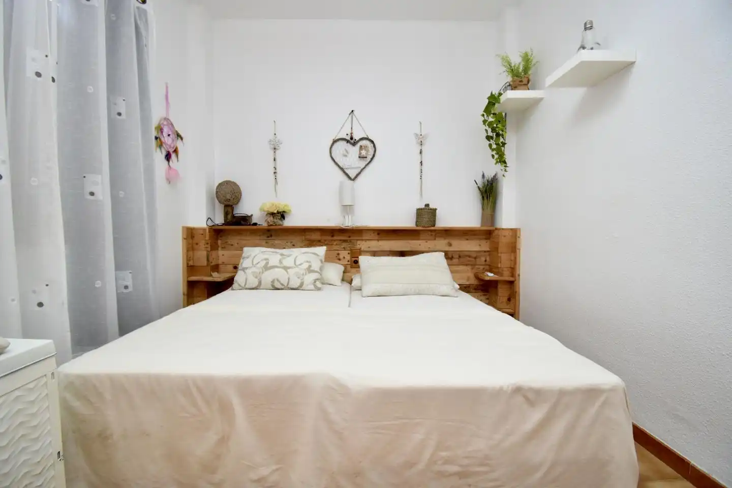 Schlafzimmer von Erdgeschoss zum Verkauf in Santa Pola mit Klimaanlage, Terrasse und Möbliert