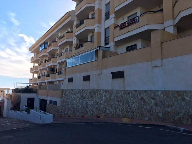 Garaje en Venta en Almuñecar, Cjto. Brisas De Torrequebrada, 4 en Zona Centro Comercial Torrequebrada