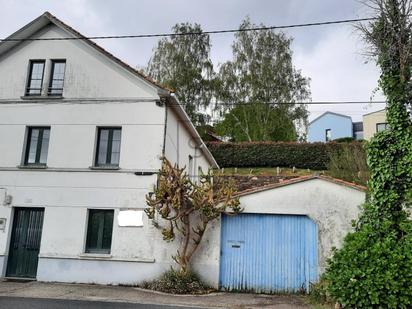 Außenansicht von Haus oder Chalet zum verkauf in Neda