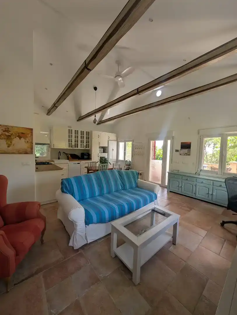Sala d'estar de Pis en venda en Bustarviejo amb Jardí privat, Traster i Moblat