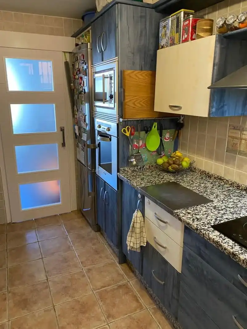 Cocina de Dúplex de alquiler en Badajoz con Aire acondicionado, Calefacción y Amueblado