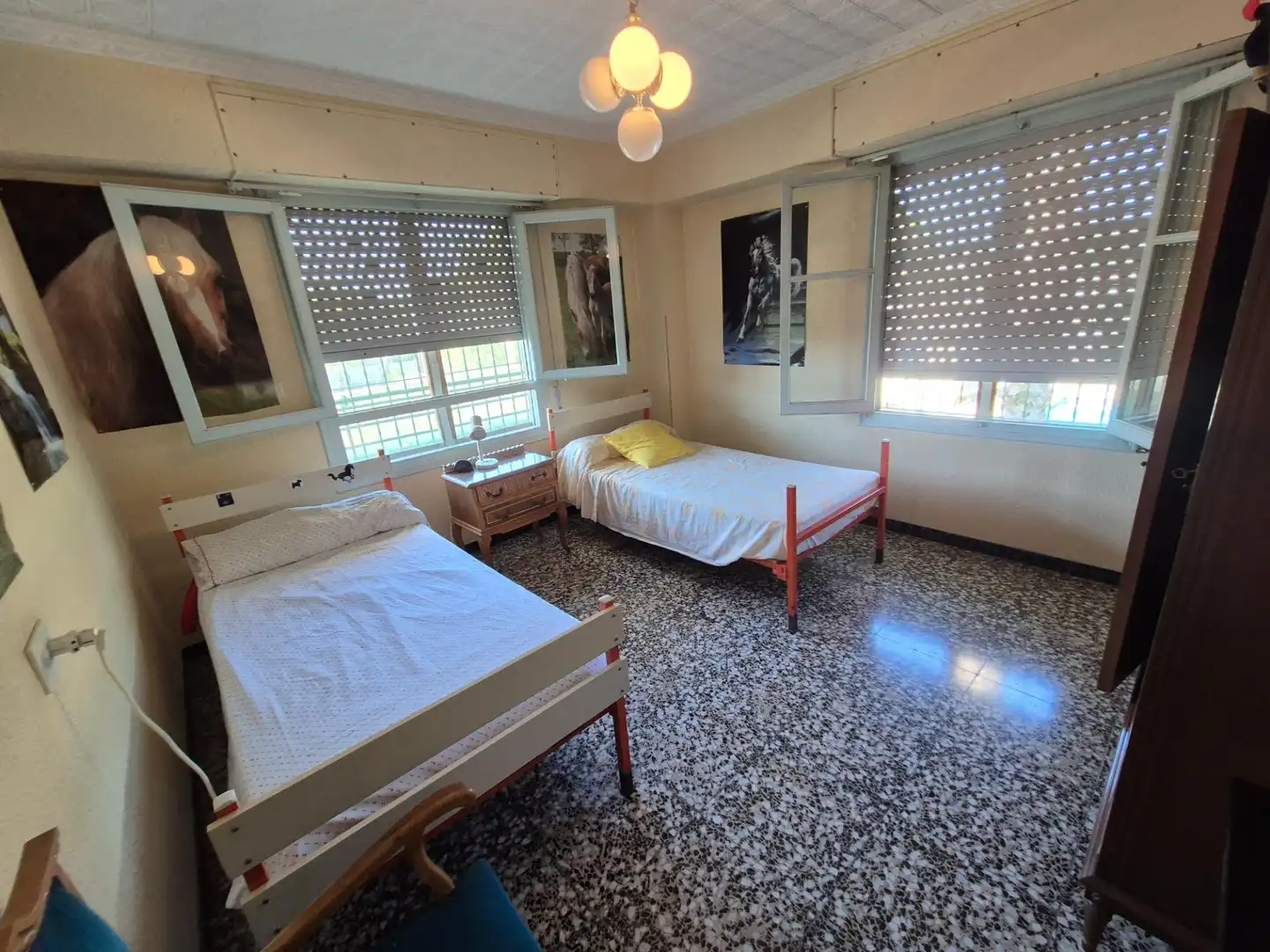 Dormitori de Casa o xalet en venda en Elda amb Jardí privat, Terrassa i Traster