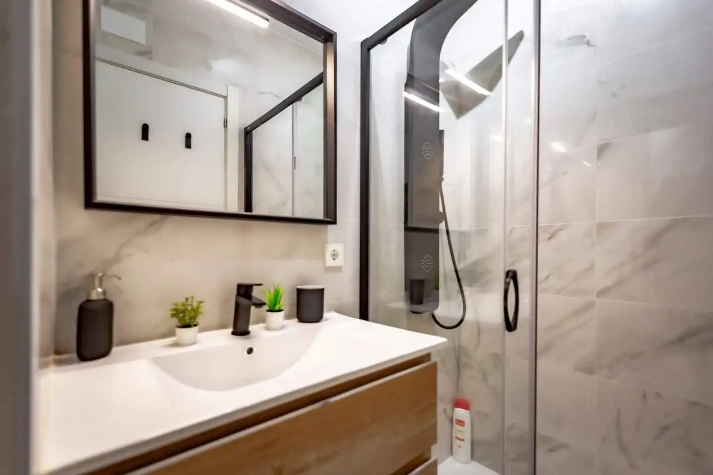 Badezimmer von Wohnung zur Miete in Sevilla mit Terrasse, Möbliert und Internet