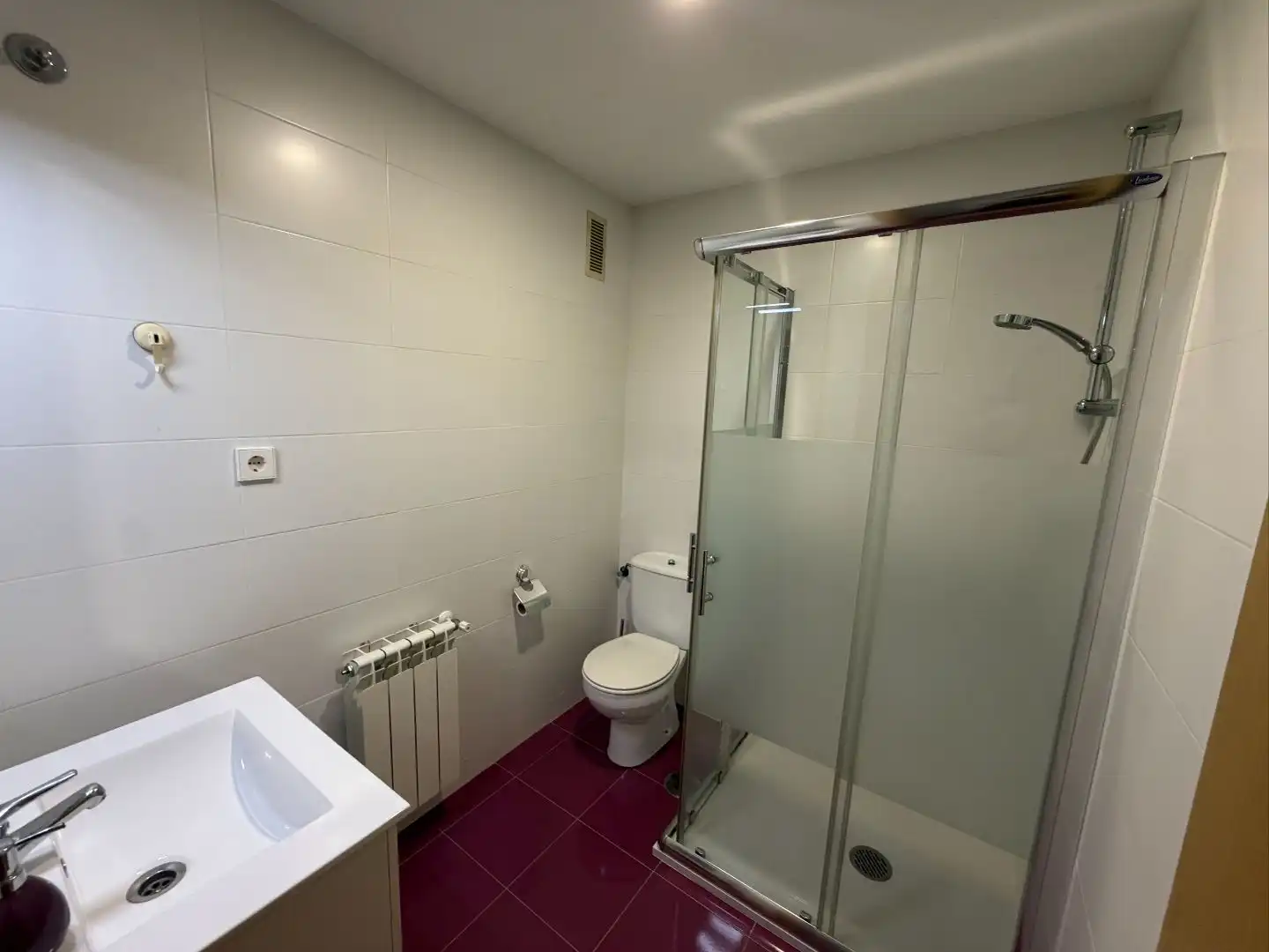 Bany de Casa o xalet en venda en Montserrat - Parque Empresarial