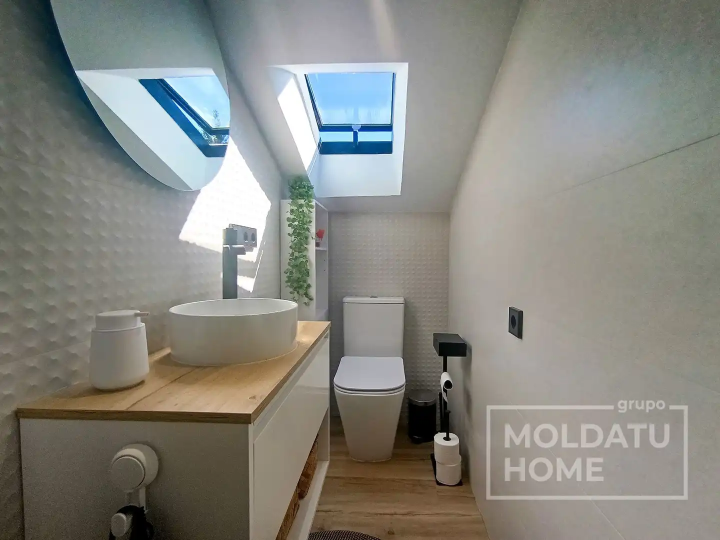 Bathroom of Flat for sale in Oiartzun, Gipuzkoa