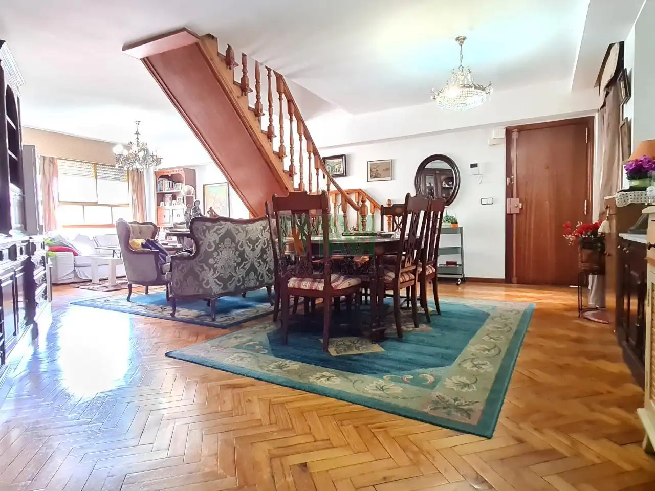 Menjador de Dúplex en venda en Ourense Capital  amb Calefacció, Parquet i Traster