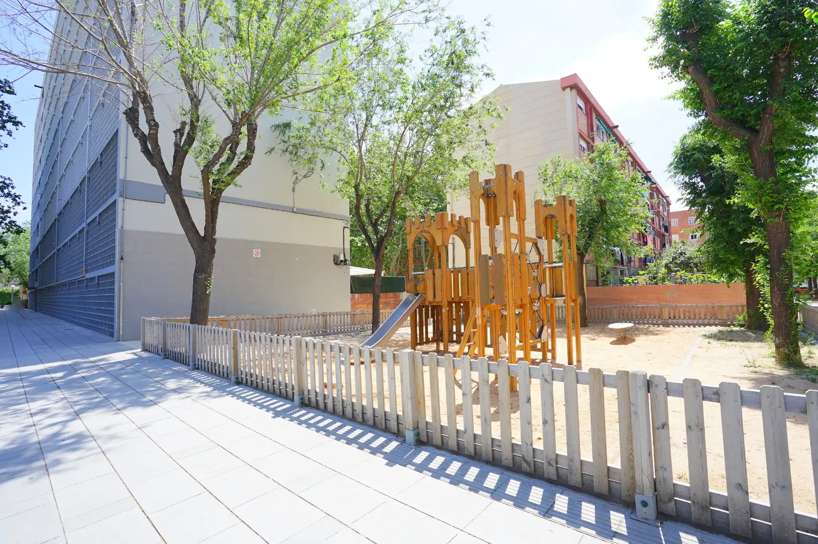 Vista exterior de Piso en venta en Sant Andreu