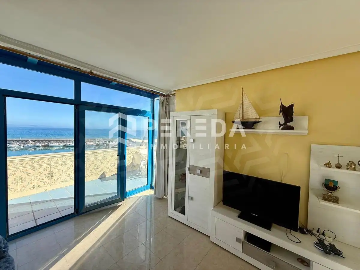Vista exterior de Ático en venta en Roquetas de Mar con Terraza