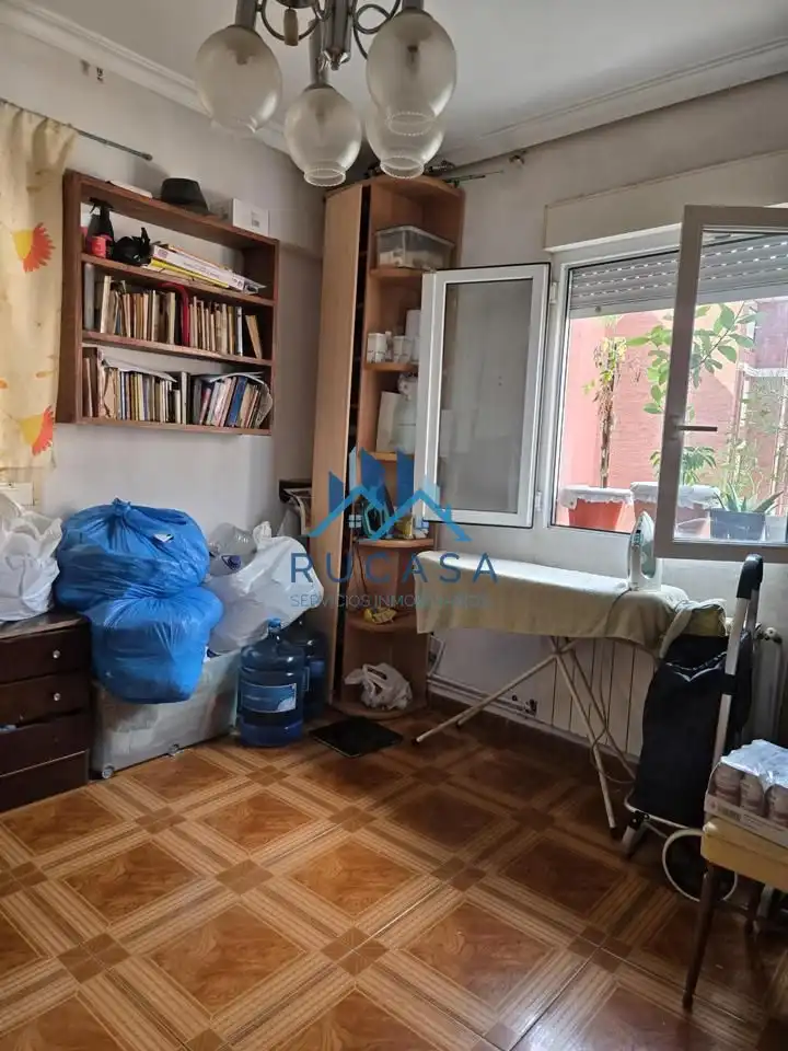 Wohnung mit Aufzug zum Verkauf in Calle Padre Rábago