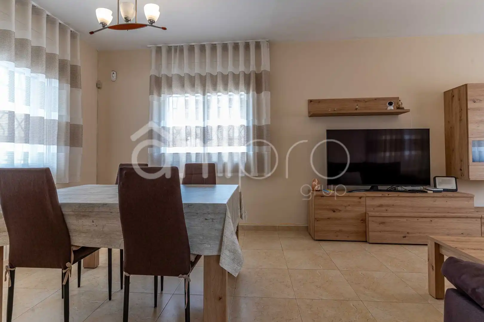 Sala d'estar de Casa adosada en venda en Torredembarra amb Aire condicionat, Calefacció i Terrassa
