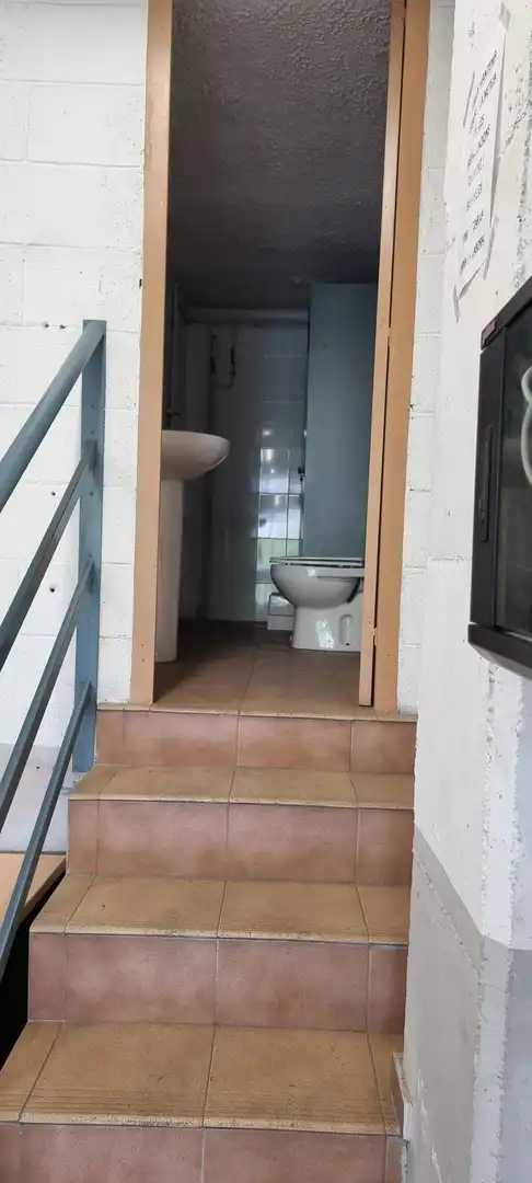 Baño de Nave industrial de alquiler en Rubí