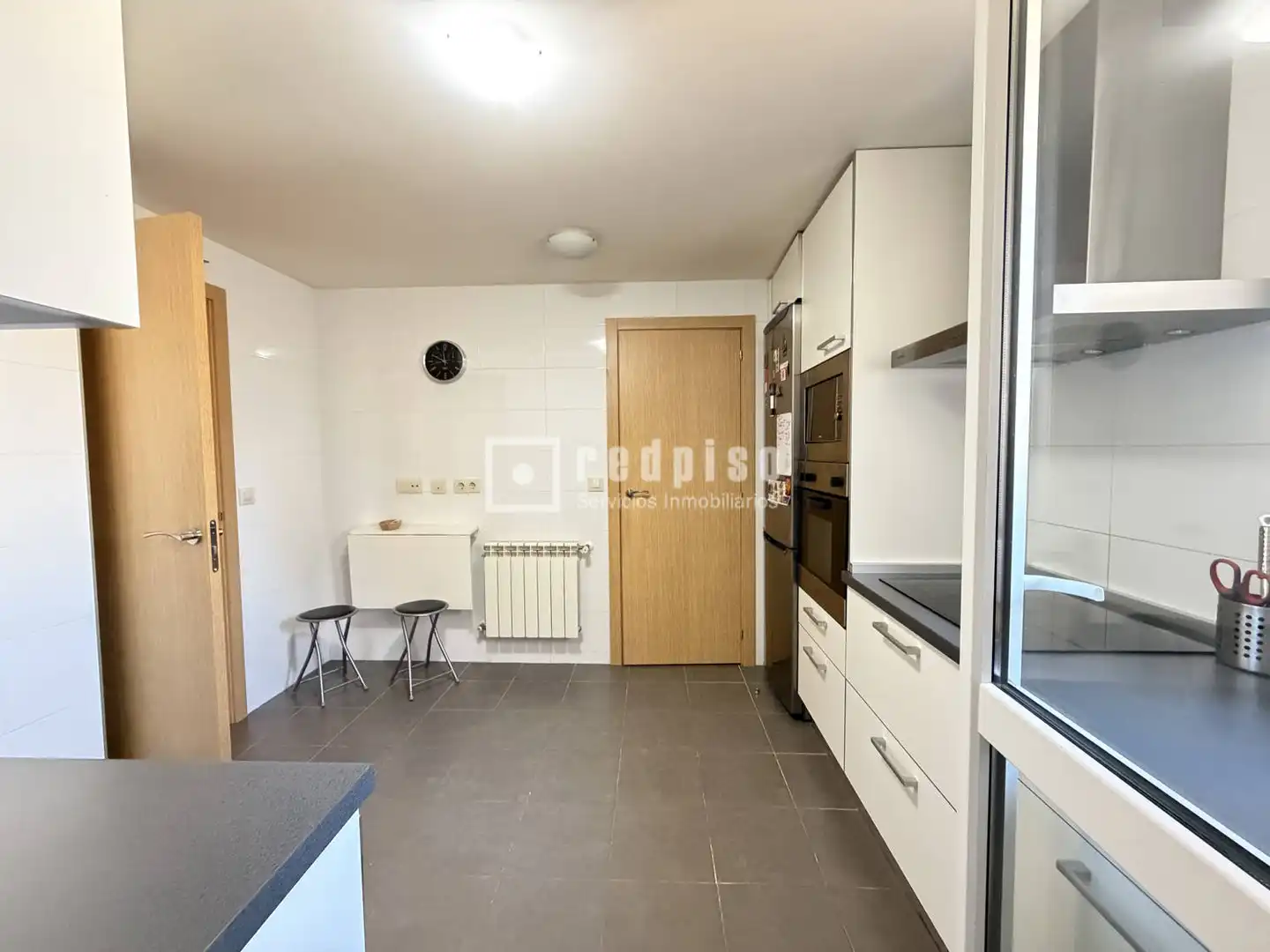 Cocina de Piso de alquiler en Las Rozas de Madrid con Jardín privado, Terraza y Trastero