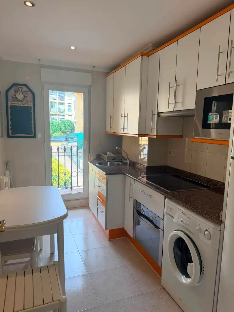 Wohnung zur Miete in Calle la Garoja, Cartes