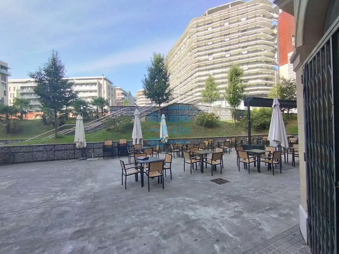 Terrassa de Local en venda en Donostia - San Sebastián 
