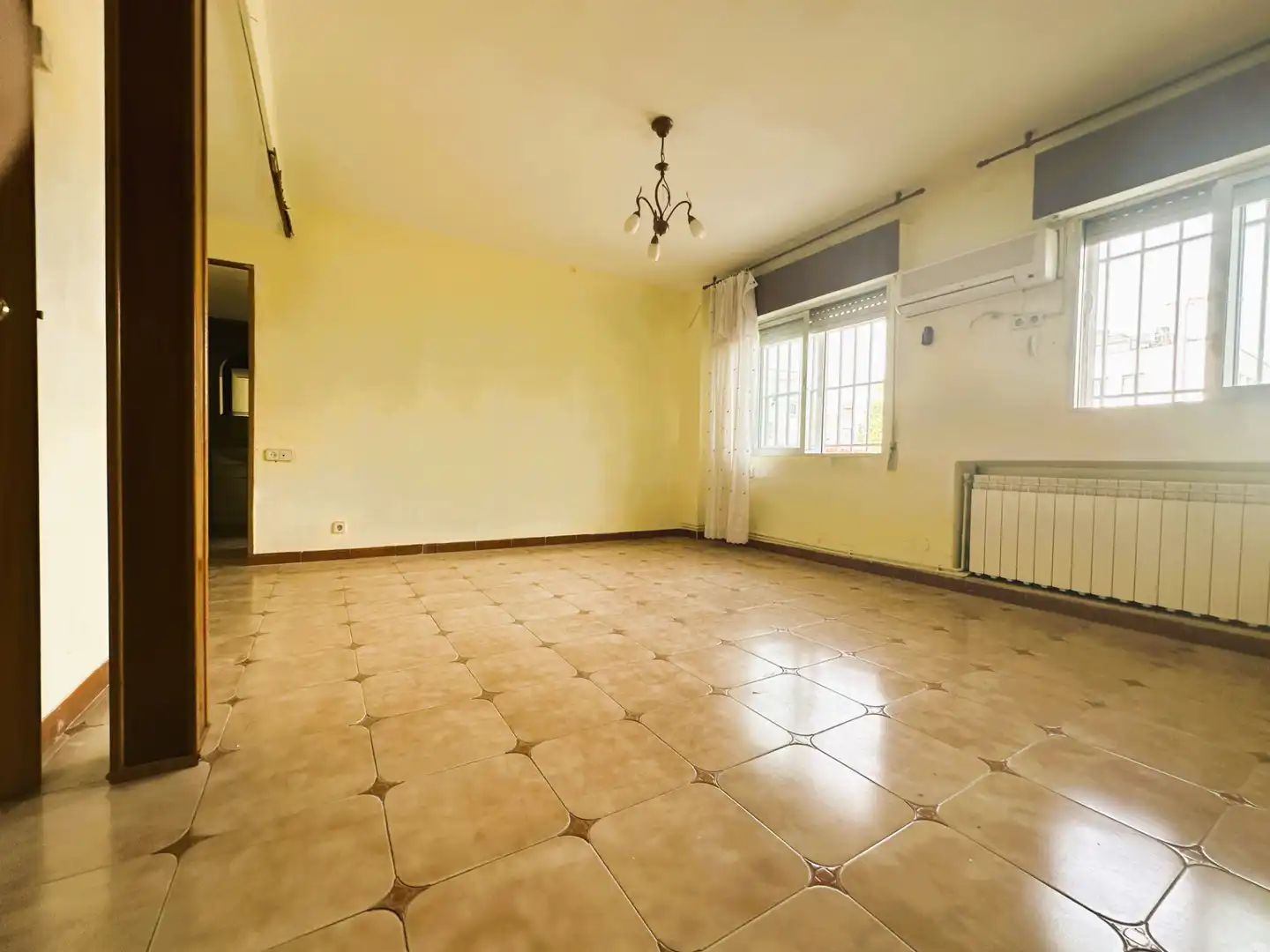 Bedroom of Flat for sale in Madrid  with Air Conditioner, Heating and Oven