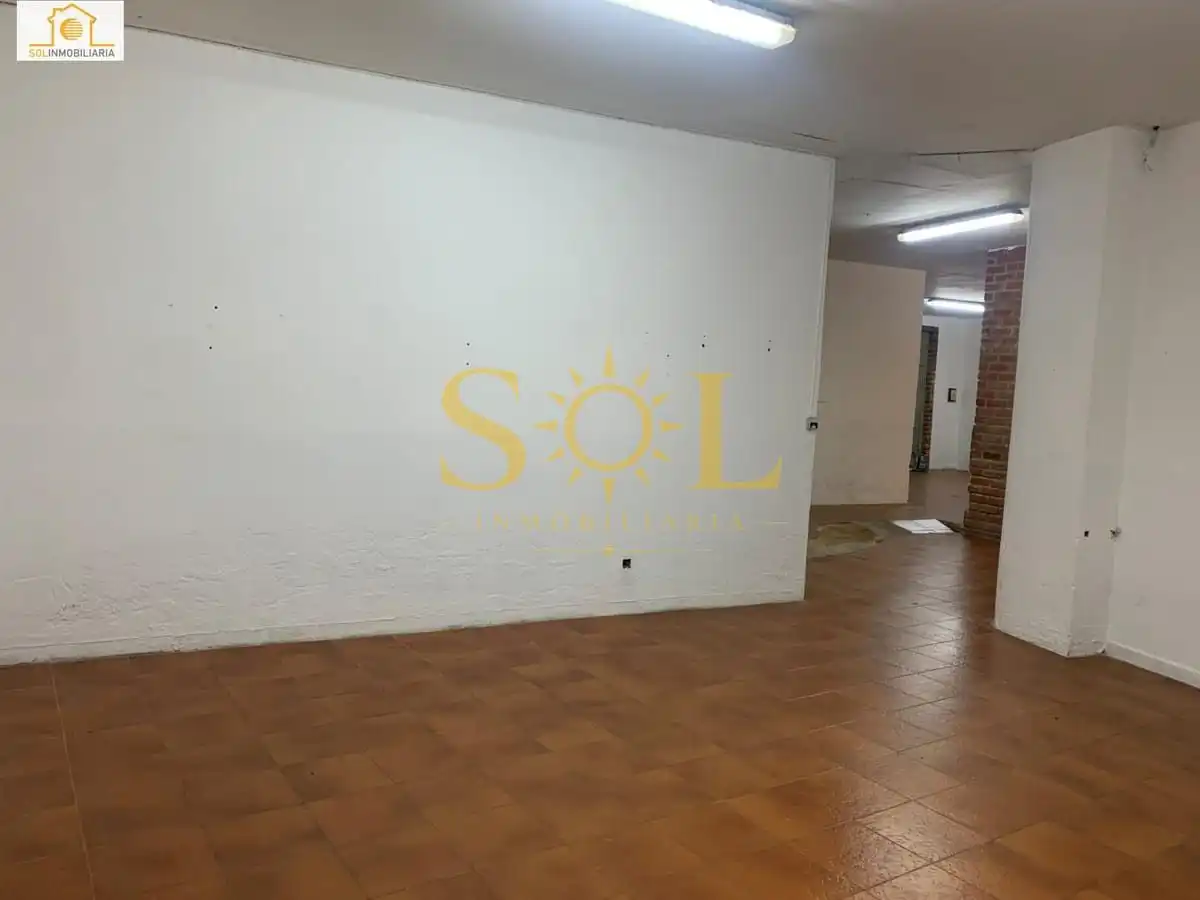 Local comercial en venda a Calle Serranos 1, imagen 9