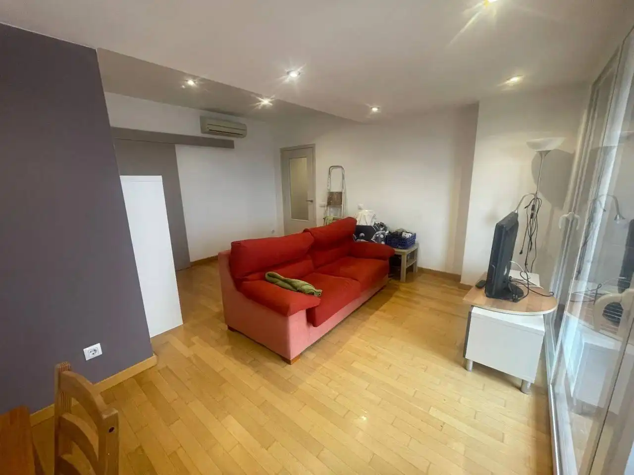 Living room of Flat for sale in Sabadell  with Air Conditioner, Heating and Parquet flooring