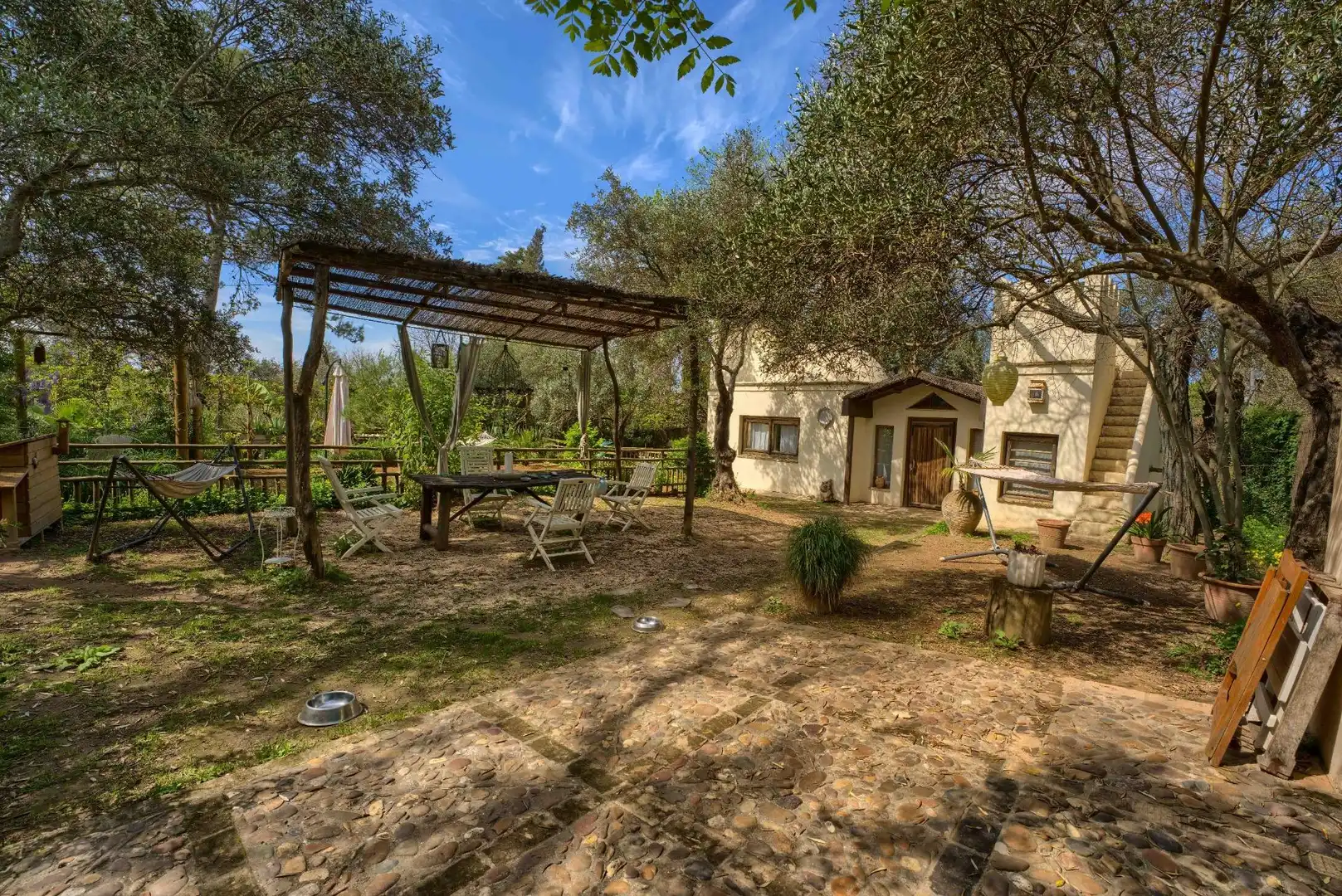 Jardí de Casa o xalet en venda en Sanlúcar la Mayor amb Aire condicionat, Jardí privat i Terrassa