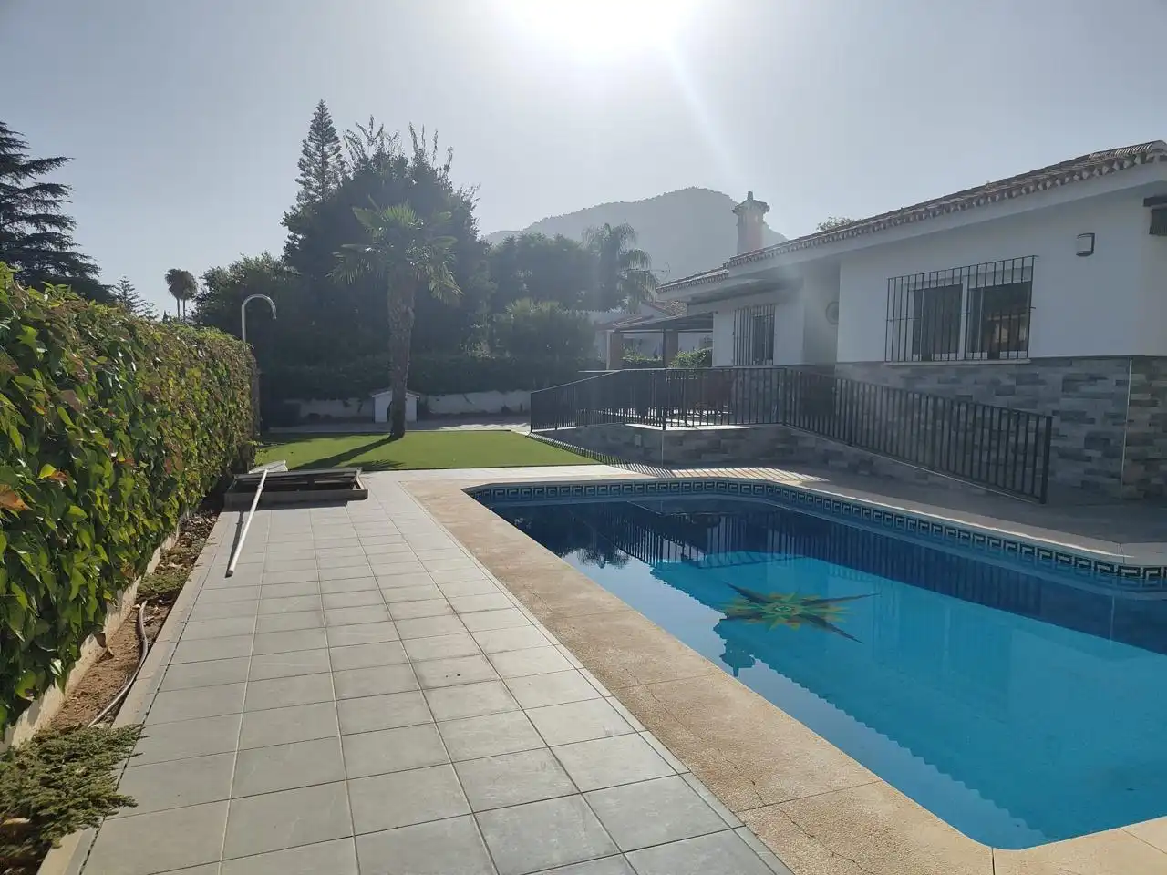 Piscina de Casa o xalet de lloguer en Alhaurín de la Torre amb Aire condicionat, Jardí privat i Piscina