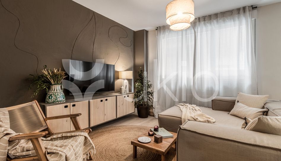 Apartamento de alquiler en Calle de Garcilaso, Trafalgar - Imagen 2
