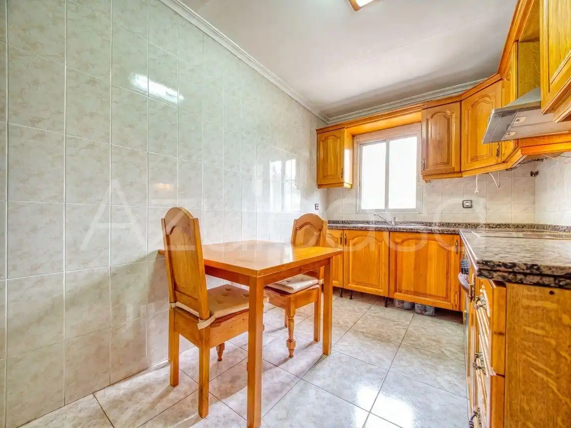 Cuina de Casa o xalet en venda en Alicante / Alacant amb Aire condicionat, Terrassa i Traster