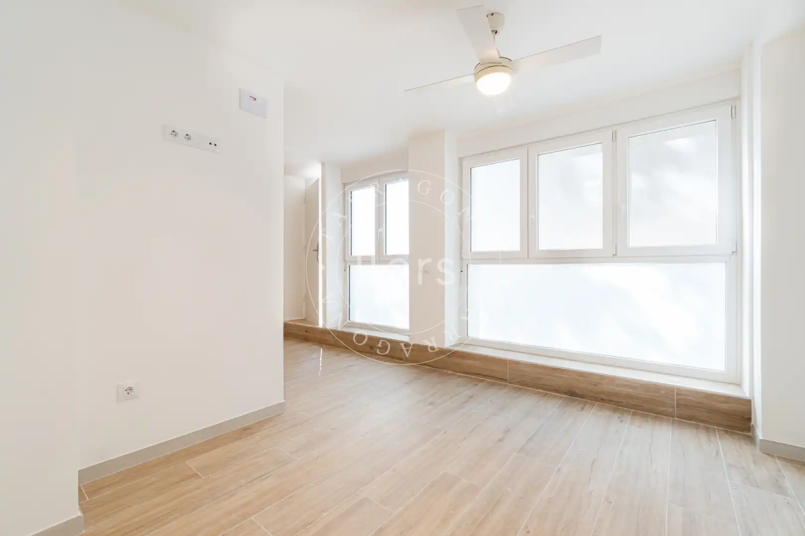 Ground floor with lift for sale in Carrer de Sant Antoni Maria Claret, imagen 8
