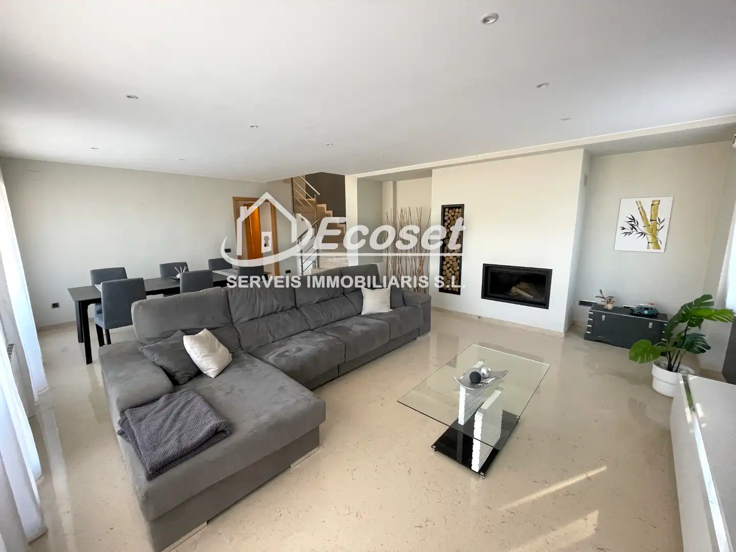 Wohnzimmer von Haus oder Chalet zum Verkauf in Vallirana mit Heizung, Privatgarten und Terrasse