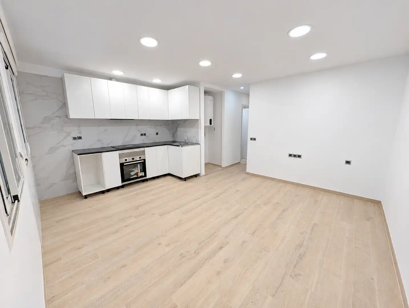 Cocina de Piso en venta en Badalona con Parquet y Horno