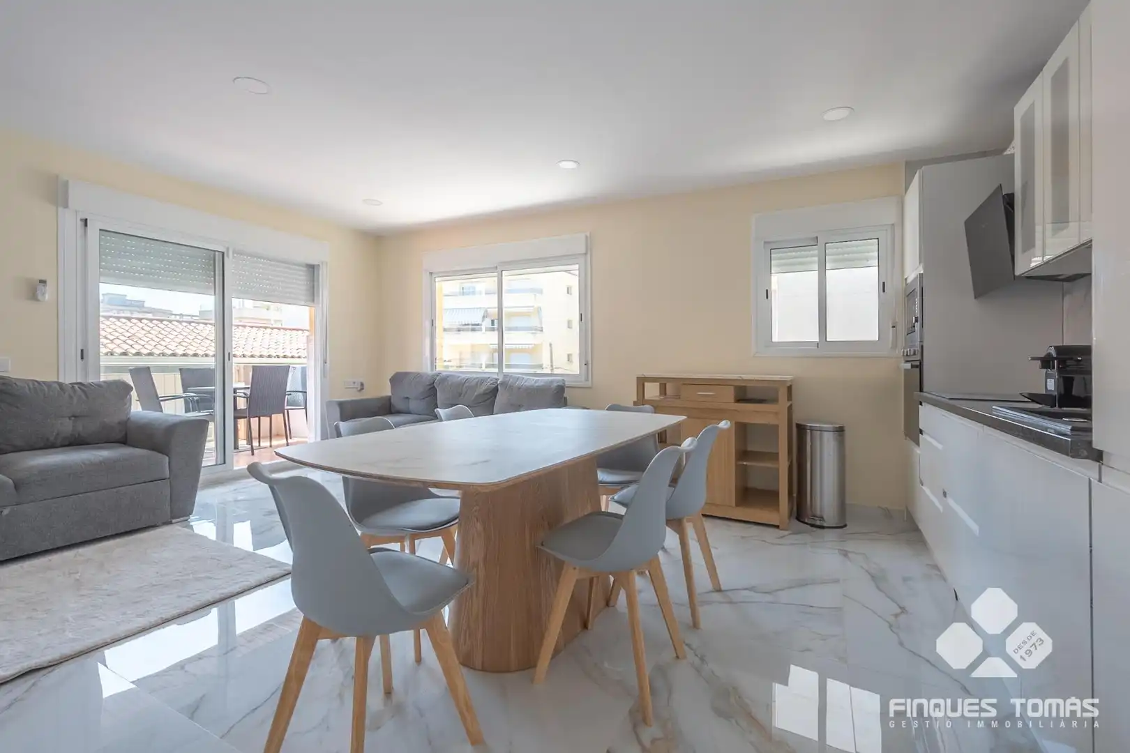 Piso con terraza en venta en Segur Platja, imagen 2