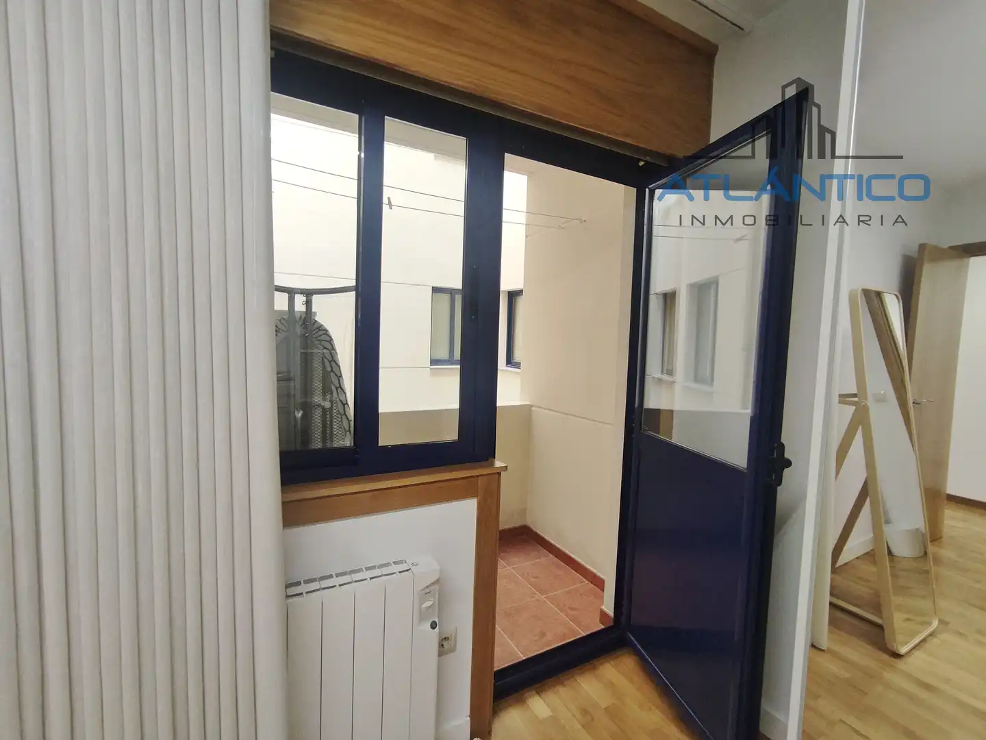 Wohnung zur Miete in Avenida de Bértoa, Carballo